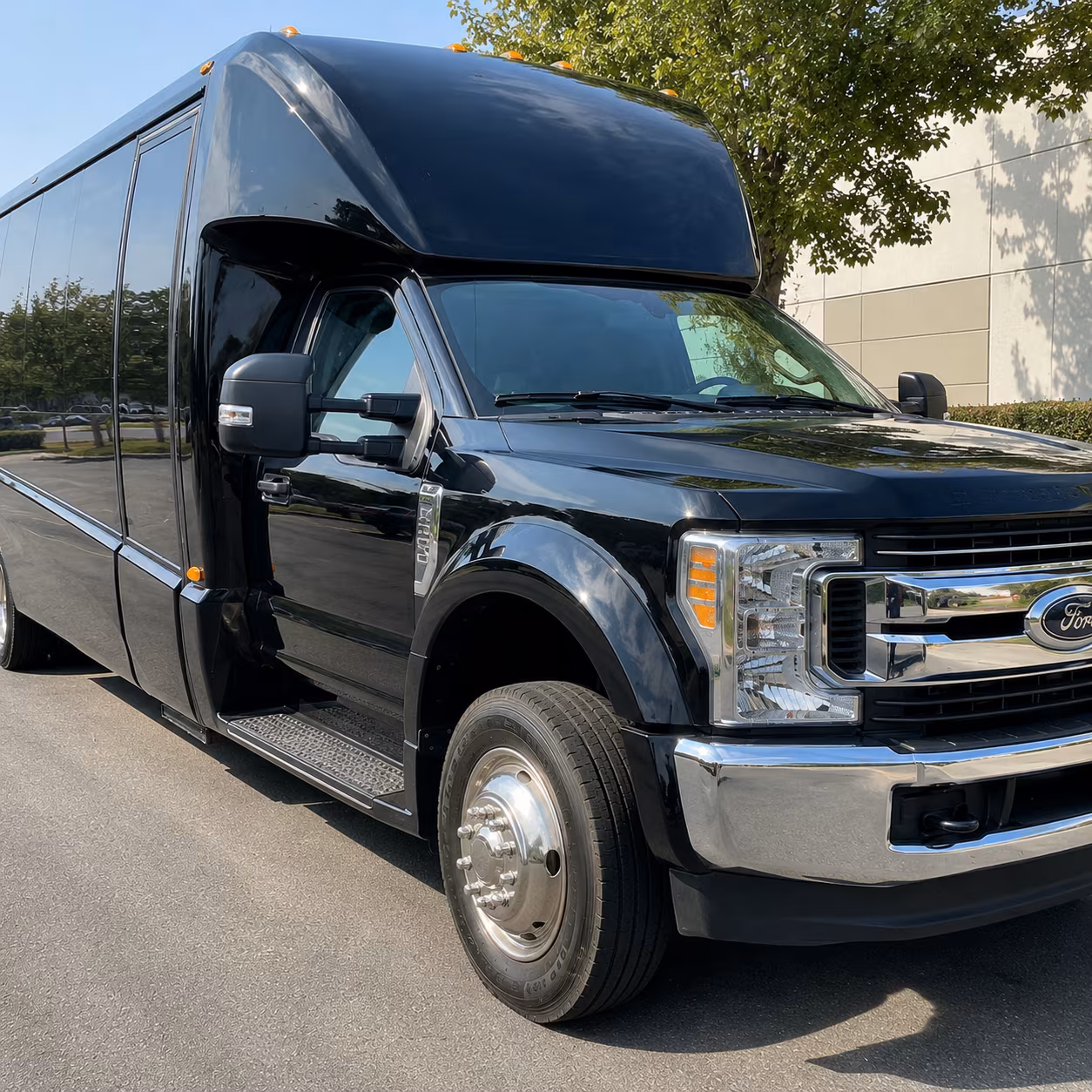 minibuses for smaller classes and groups across north las vegas