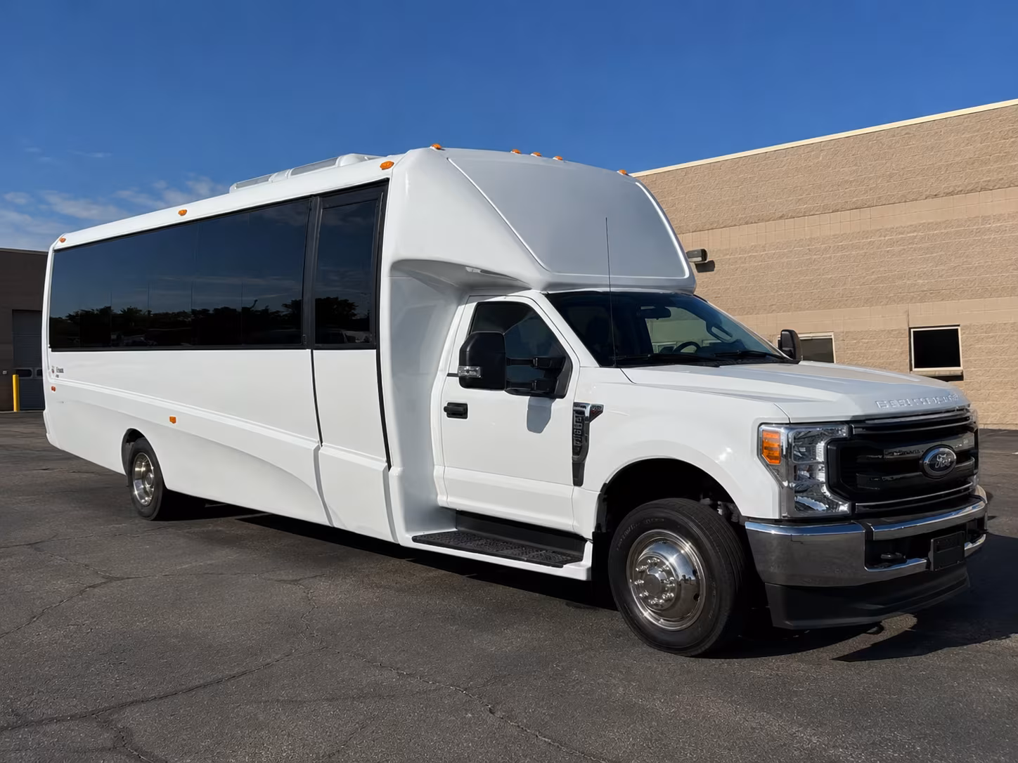 minibuses party buses for fremont street and smith center shows